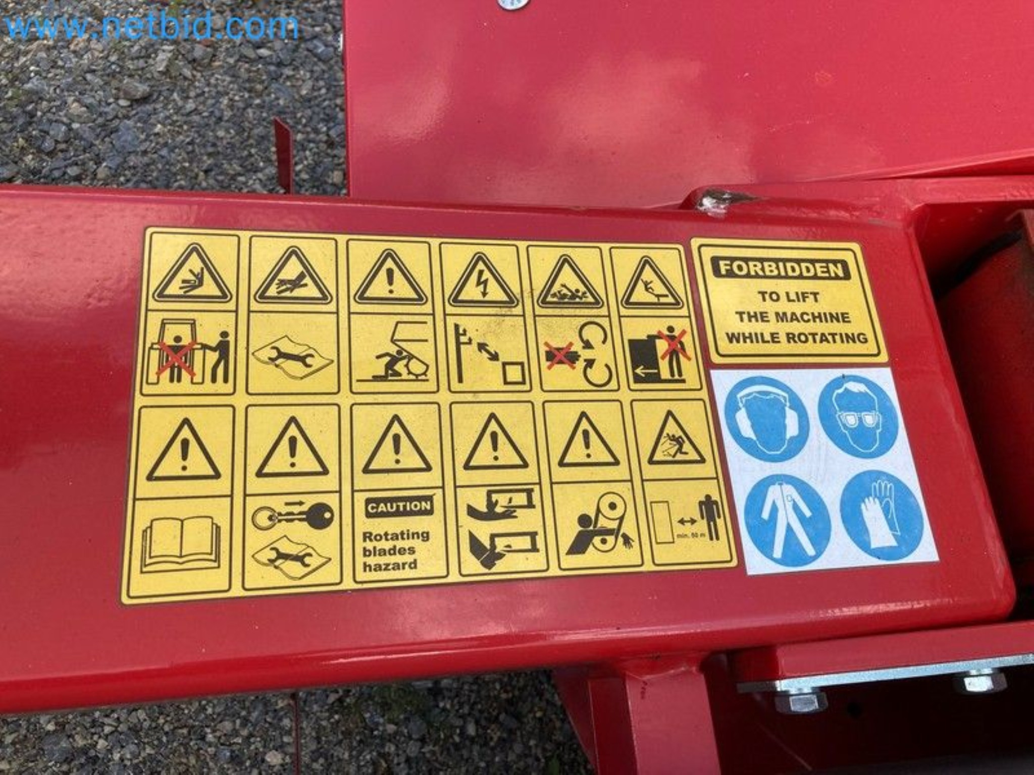 Agricultural machinery in Slovakia-12