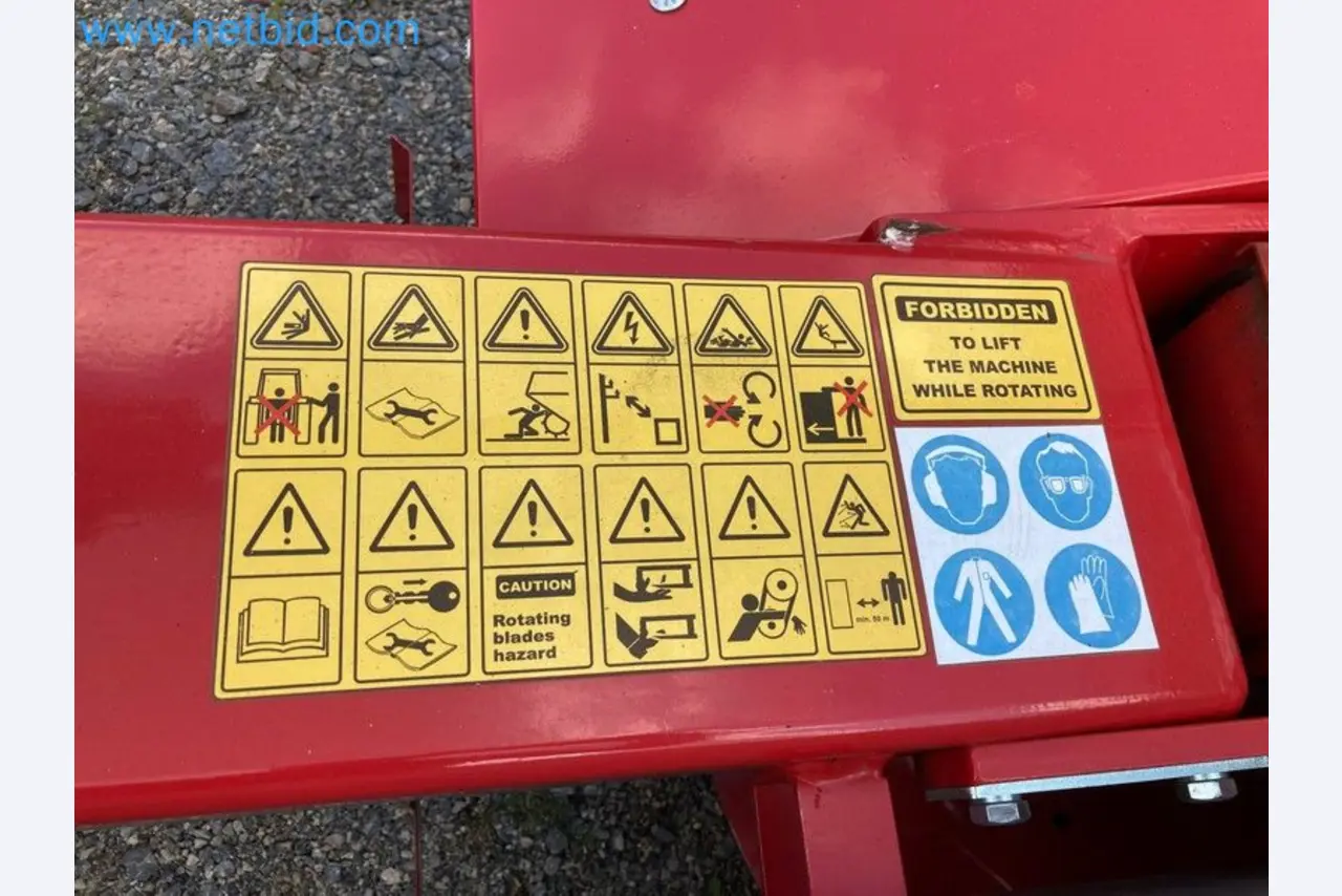 Agricultural machinery in Slovakia-12