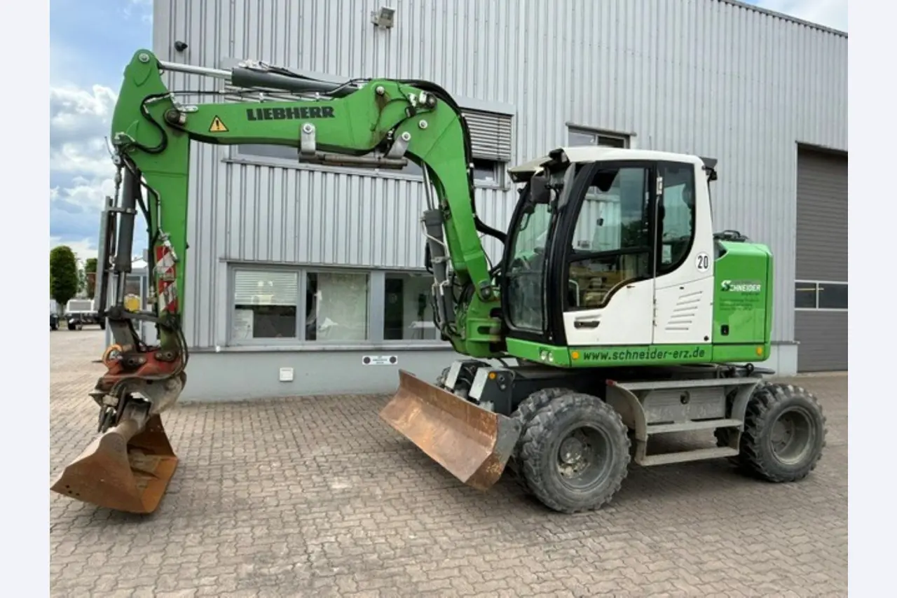 Machines de construction modernes libérées-1