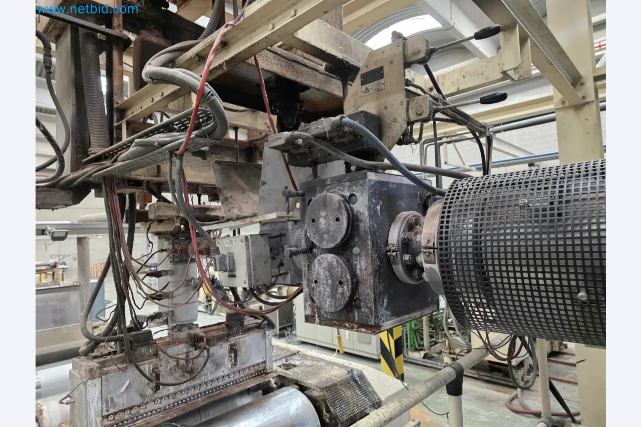 Factory Closure Auction: Plastic Sheet Extrusion Lines (PP/PE & PET)
-6