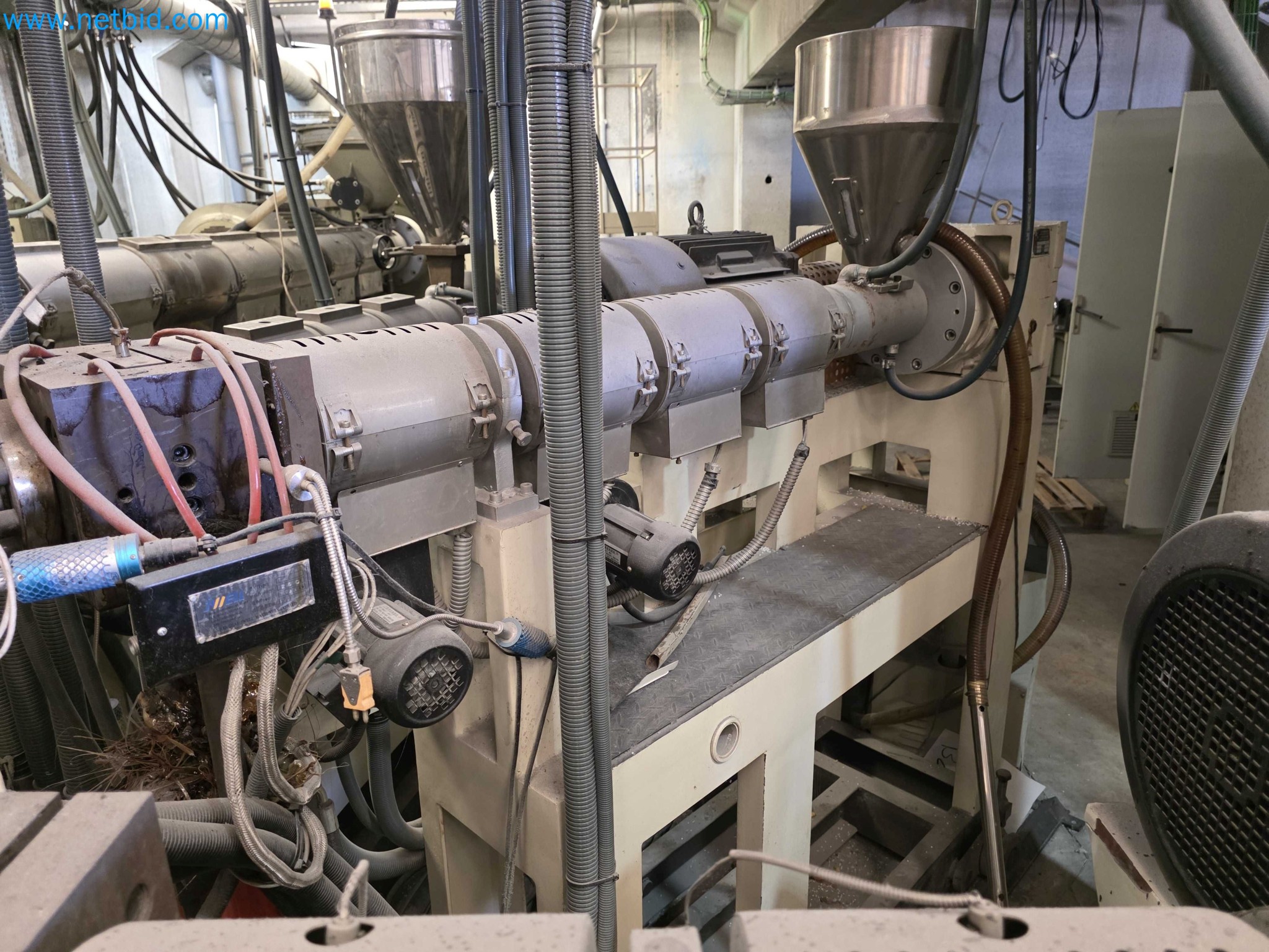 Factory Closure Auction: Plastic Sheet Extrusion Lines (PP/PE & PET)
-15