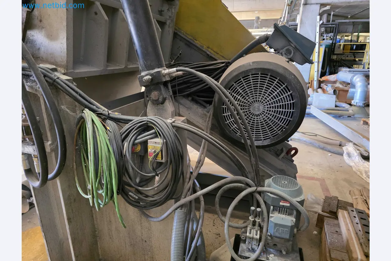 Factory Closure Auction: Plastic Sheet Extrusion Lines (PP/PE & PET)
-7
