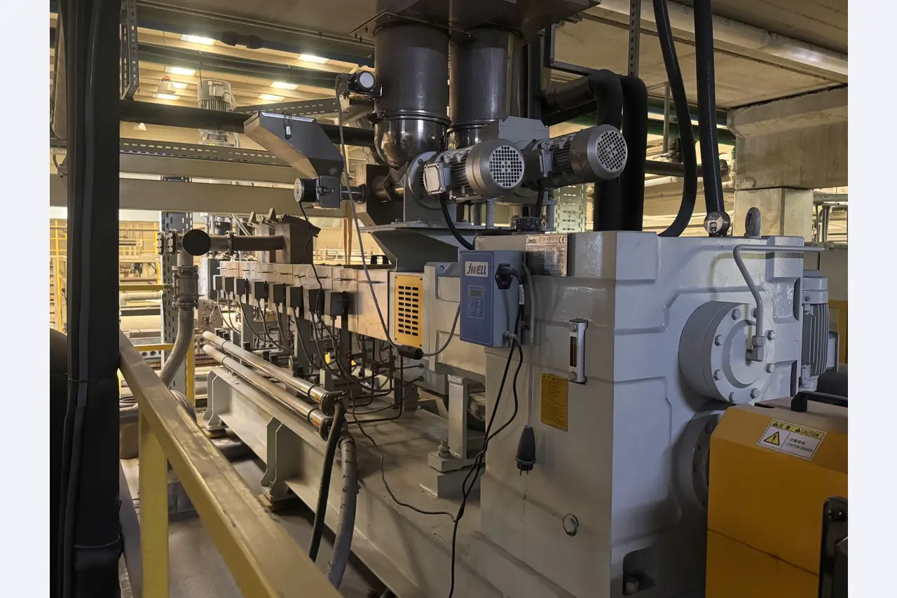 Betriebsauflösung: Kunststoffplatten-Extrusionsanlagen (PP/PE & PET)-4