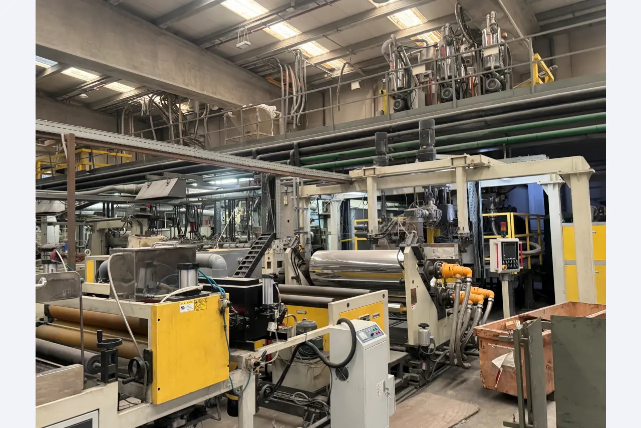 Betriebsauflösung: Kunststoffplatten-Extrusionsanlagen (PP/PE & PET)-1