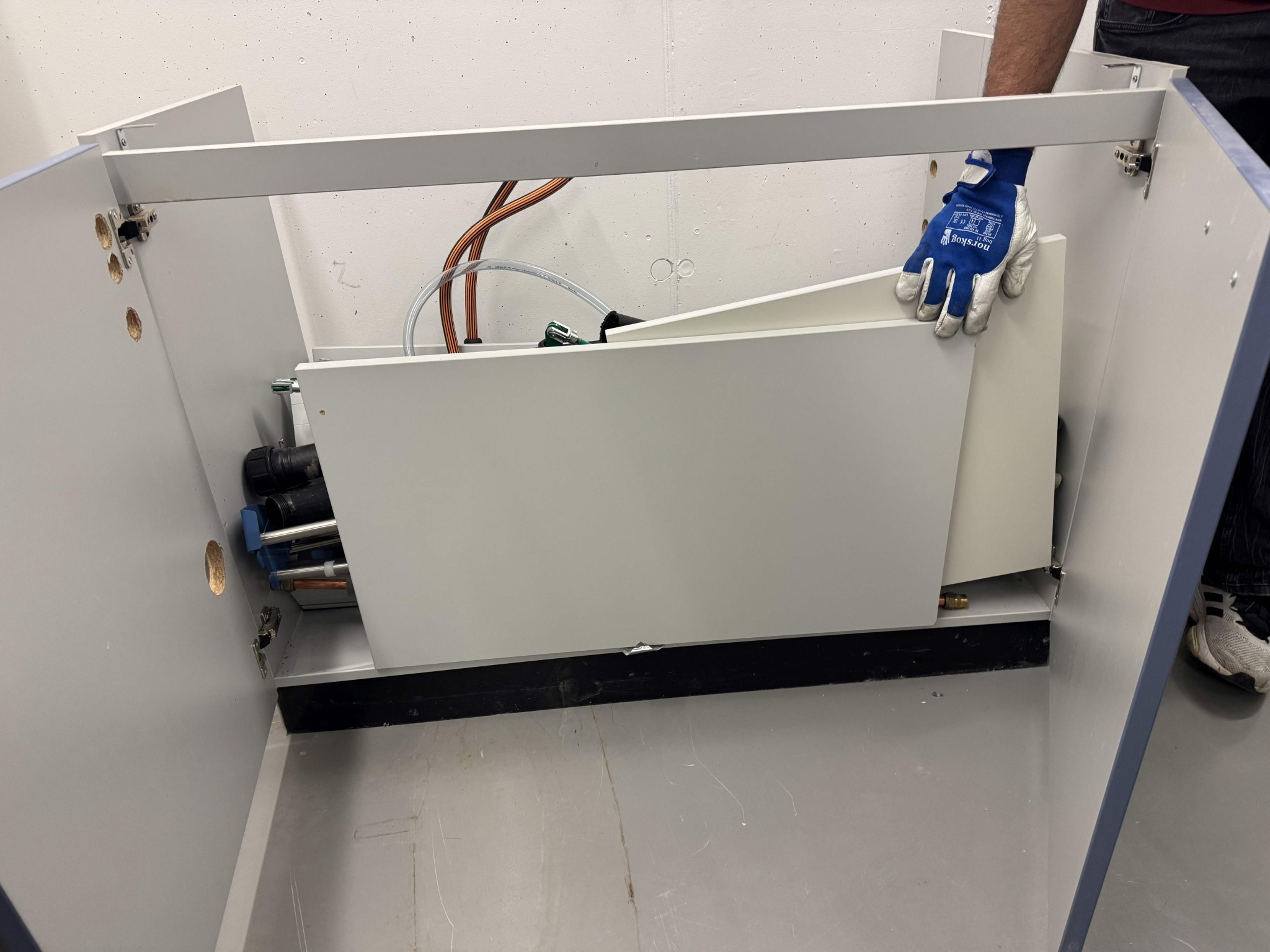 various laboratory furniture-1