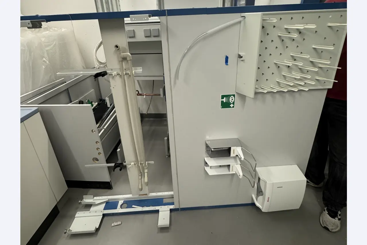 various laboratory furniture-1