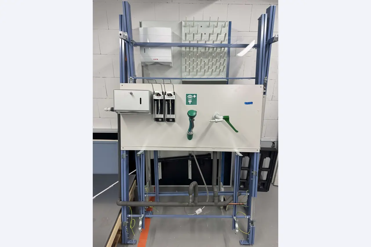 various laboratory furniture-1