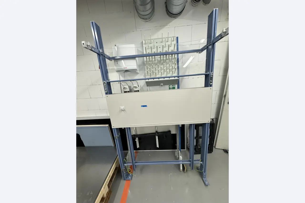 various laboratory furniture-1