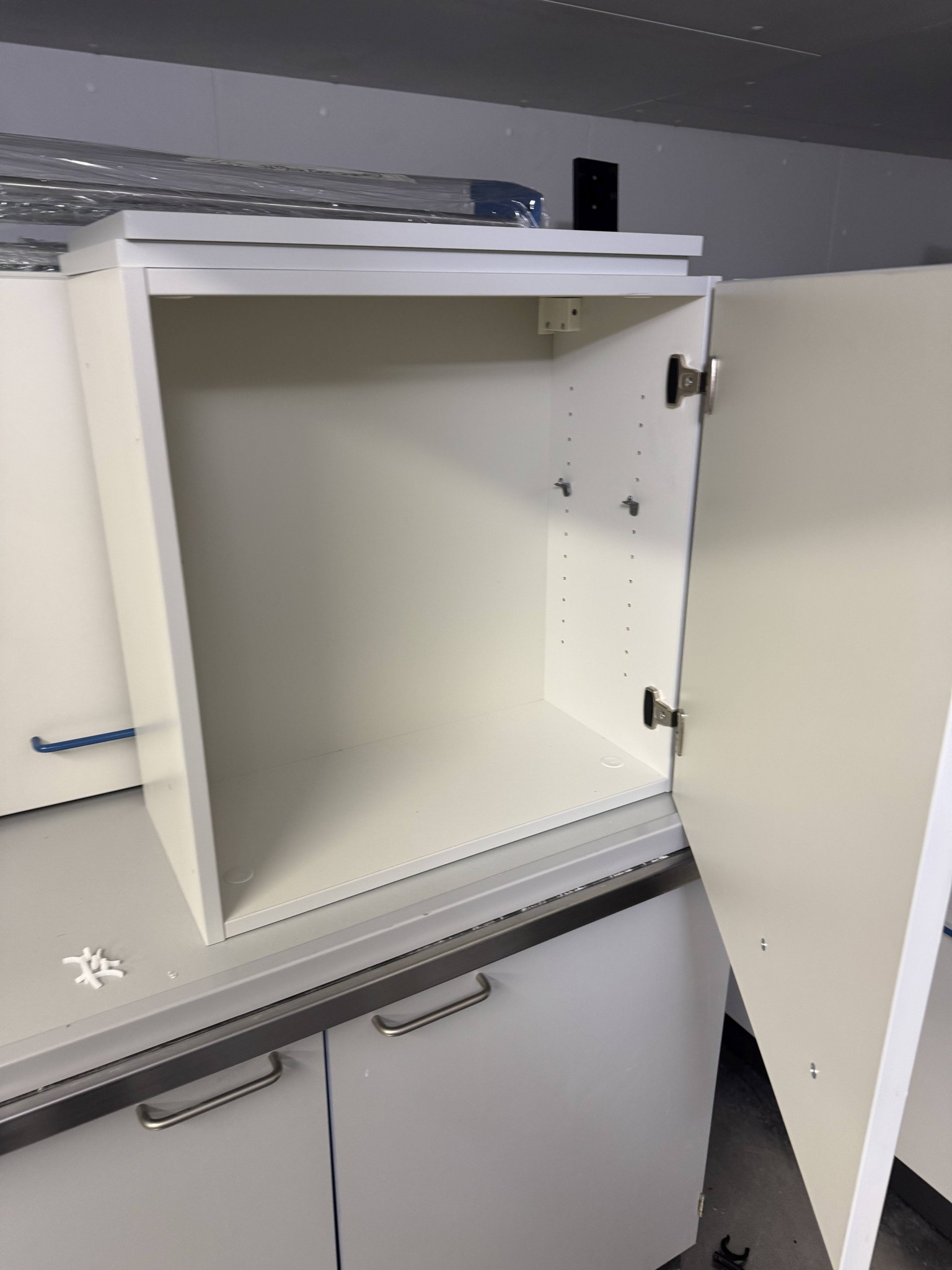 various laboratory furniture-2