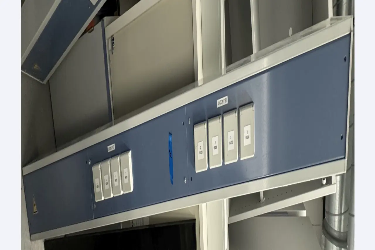 various laboratory furniture-1
