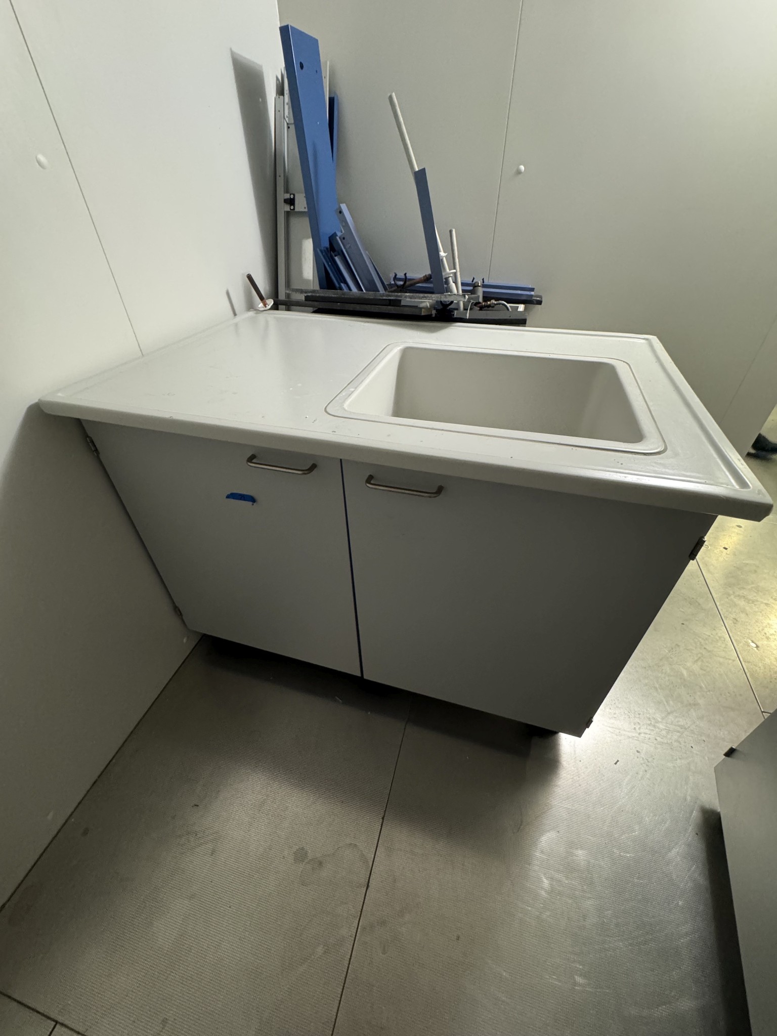 various laboratory furniture-1