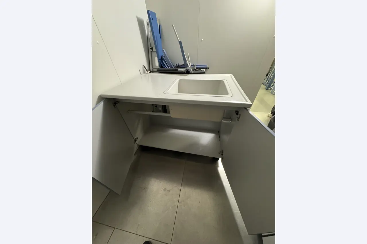 various laboratory furniture-2