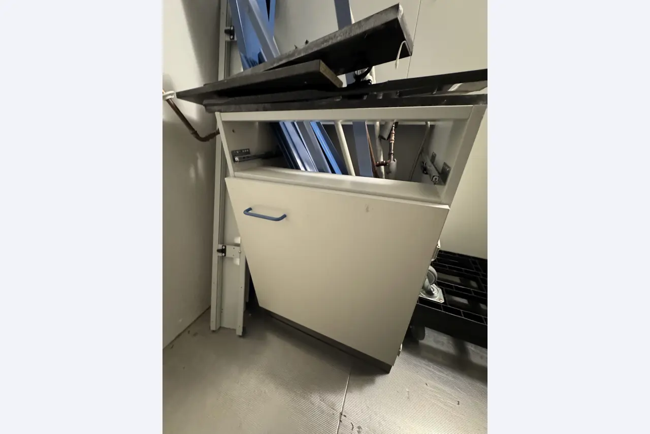various laboratory furniture-1