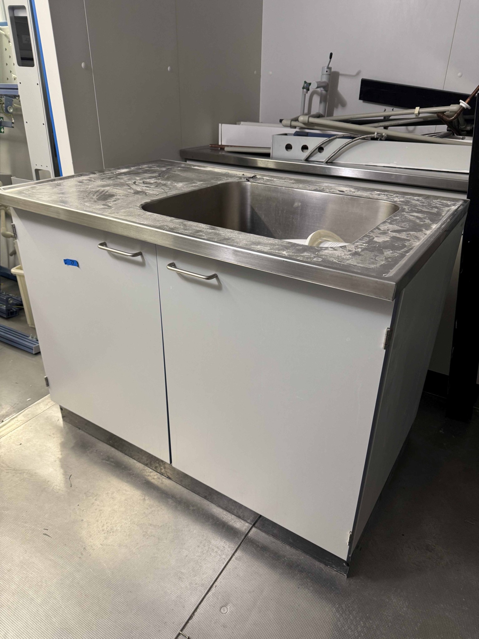 various laboratory furniture-1