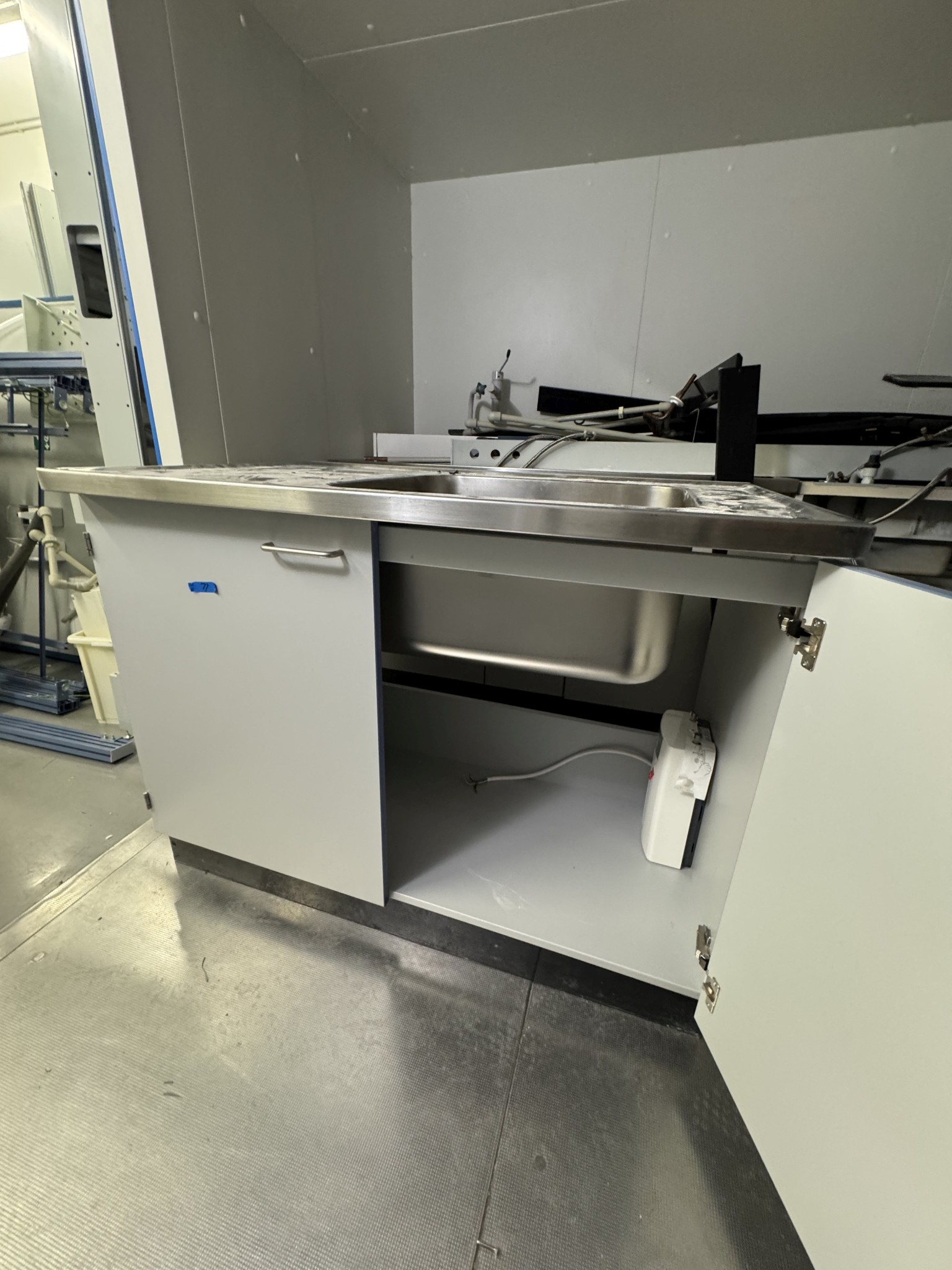 various laboratory furniture-2