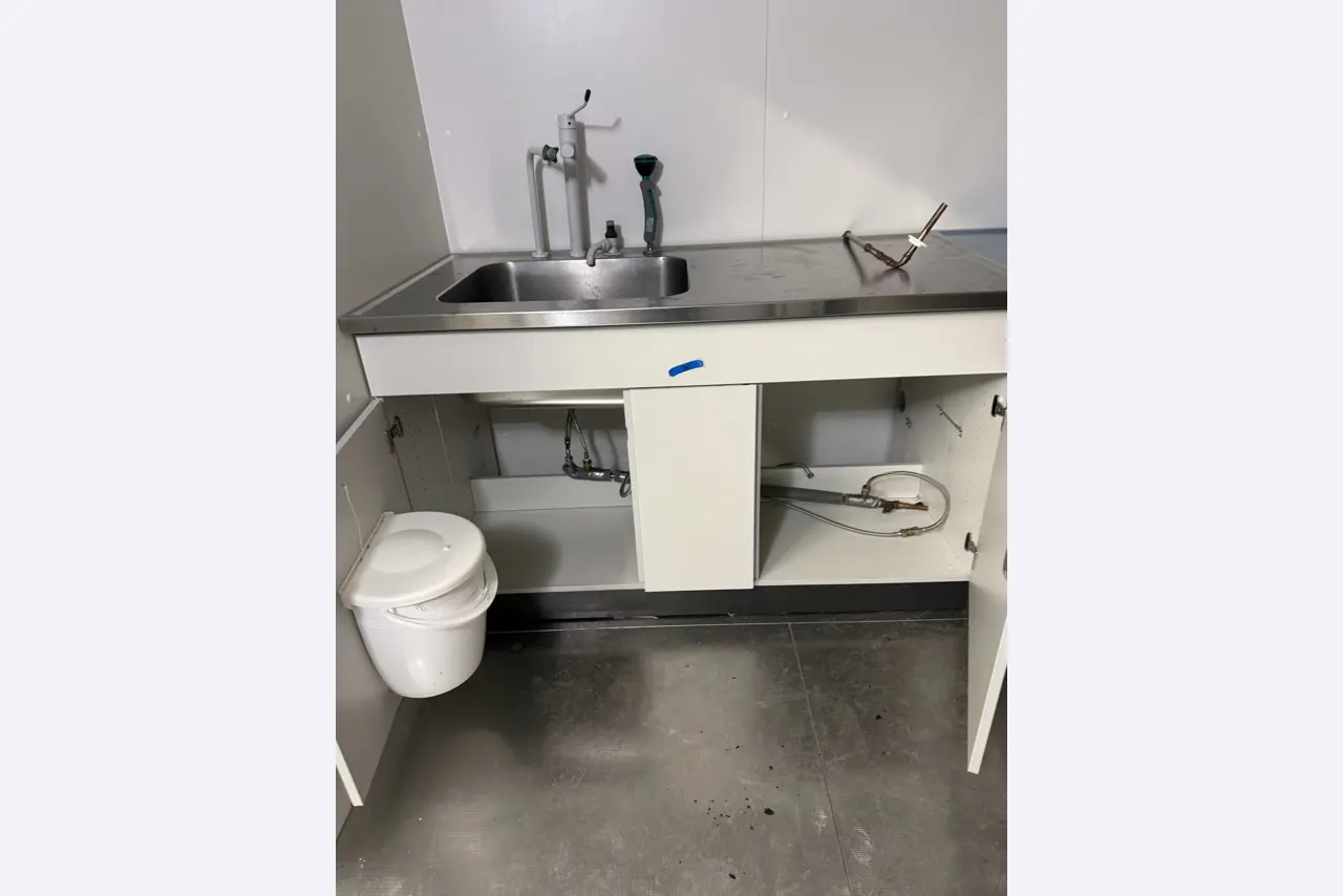 various laboratory furniture-2
