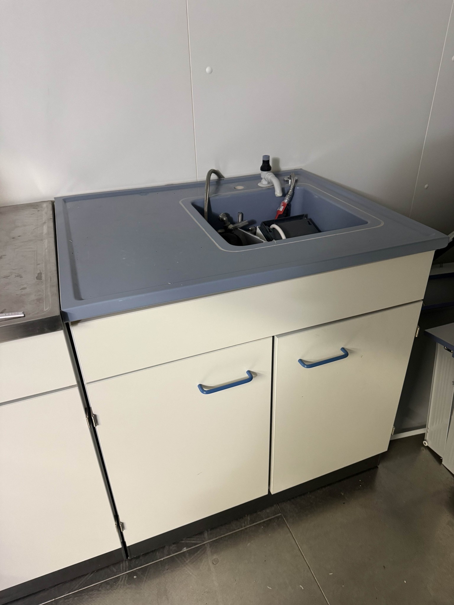 various laboratory furniture-1