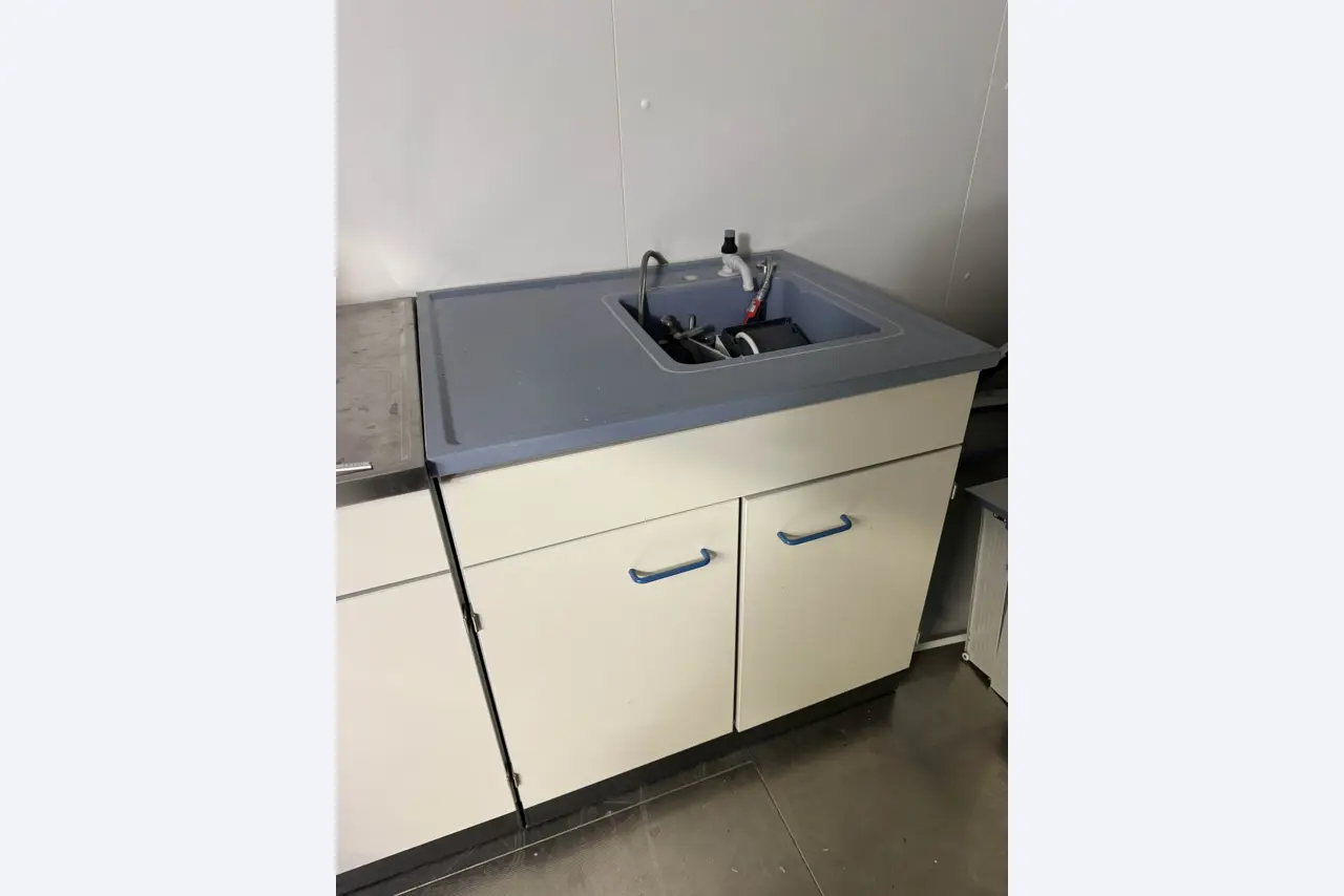 various laboratory furniture-1