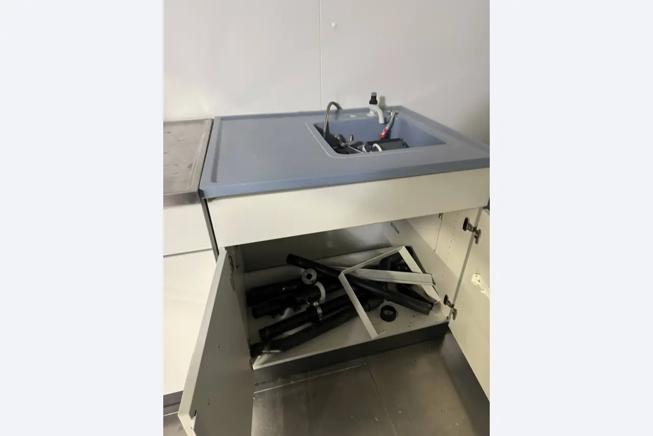 various laboratory furniture-2