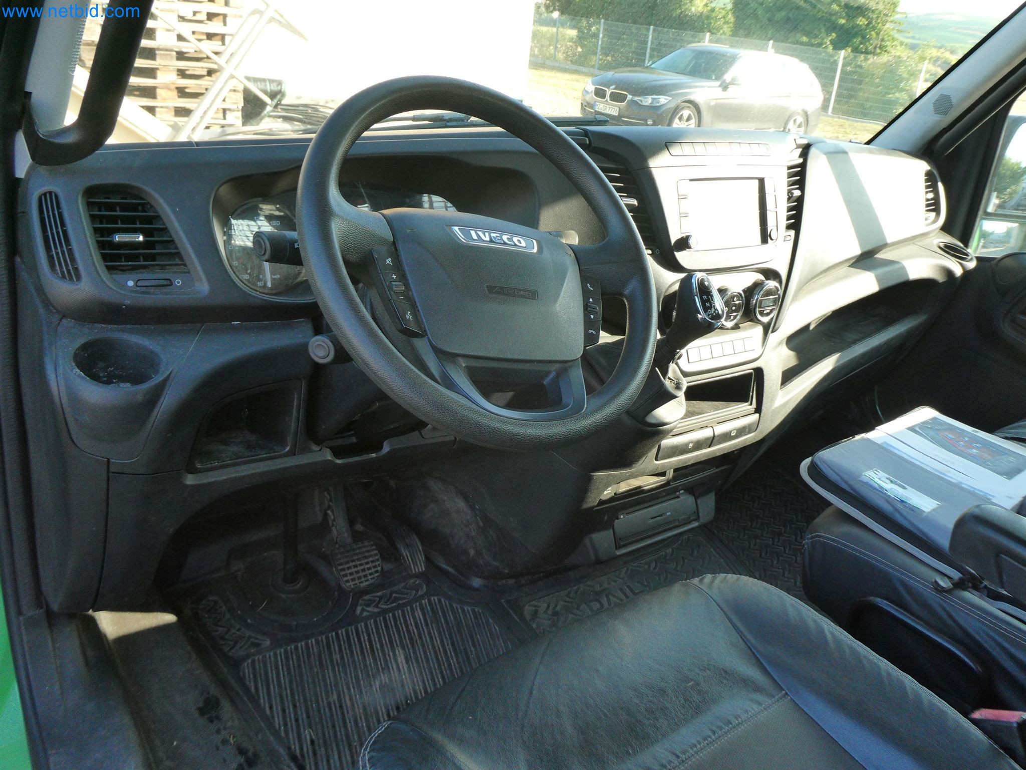 Van Iveco Daily 35C17 HiMatic – foto 9 – kavel bij NetBid, Zotzenheim