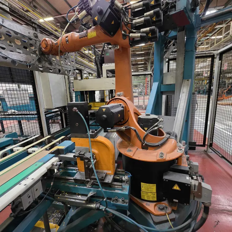 Průmyslové roboty KUKA KR 16