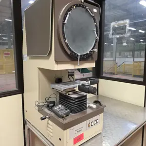 Profilový projektor MITUTOYO PJ 300