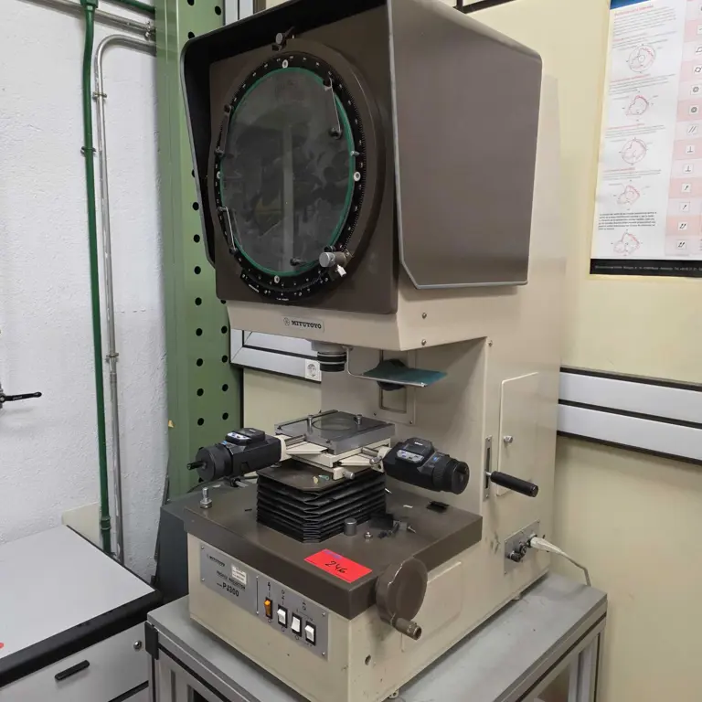 Profilový projektor MITUTOYO PJ 300H