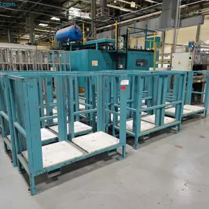 12 Krabice z kovového pletiva