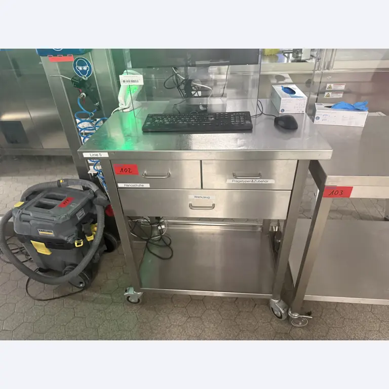 Instalações de produção e embalagem farmacêuticas / Equipamentos de laboratório e operacionais-1