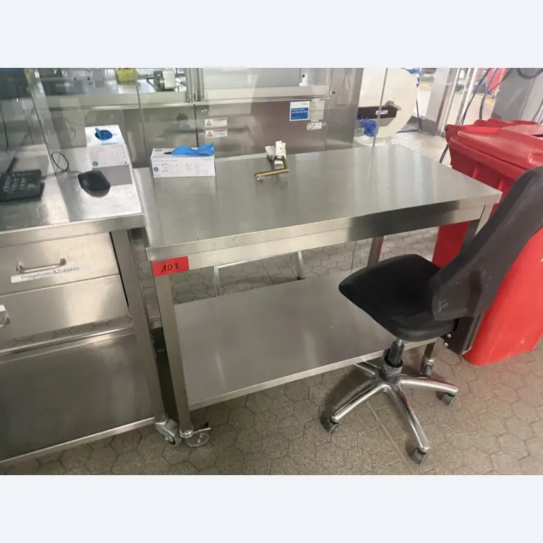 Installations de production et de conditionnement pharmaceutiques / Équipements de laboratoire et d'exploitation-1