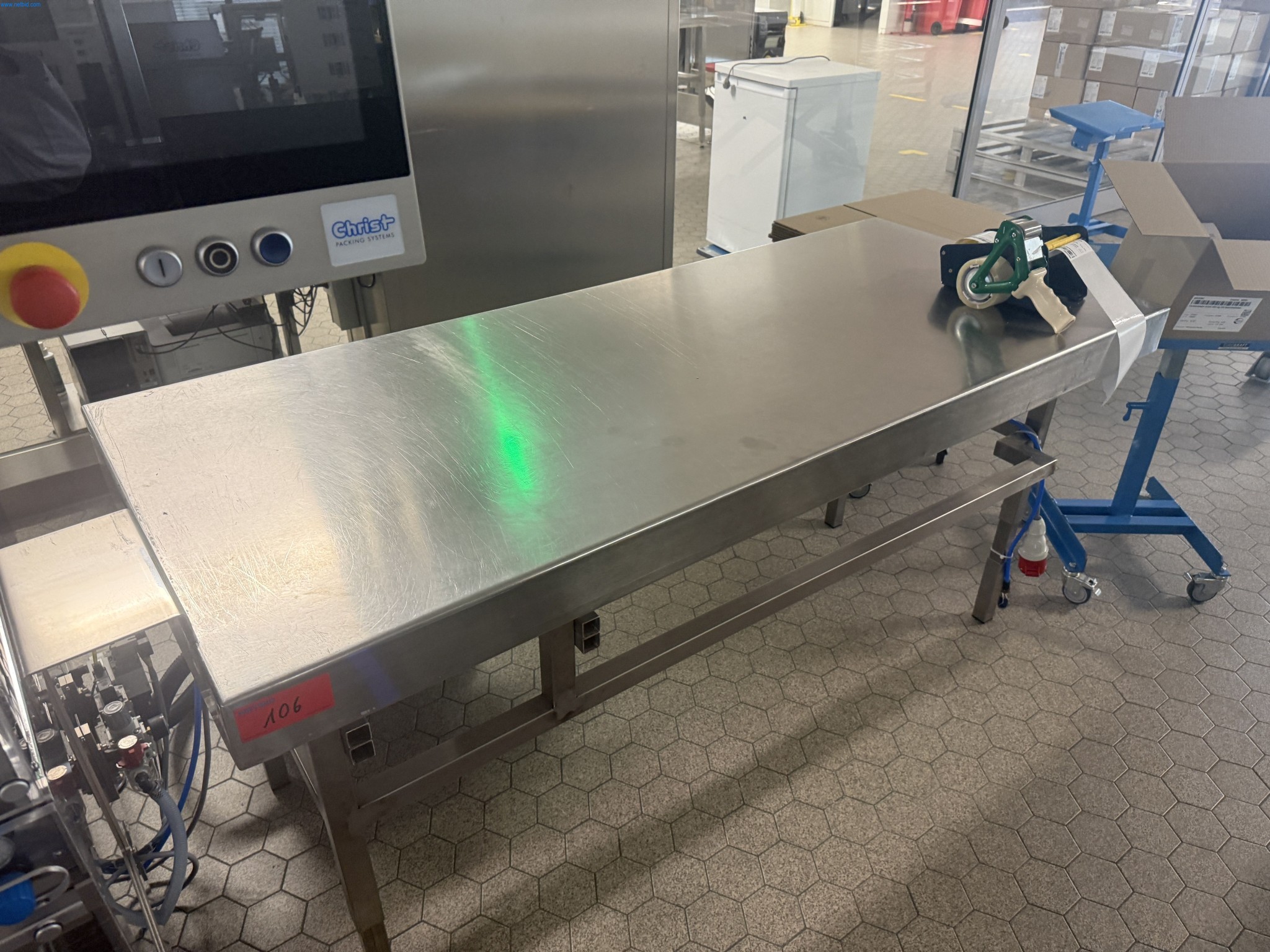 Installations de production et de conditionnement pharmaceutiques / Équipements de laboratoire et d'exploitation-1