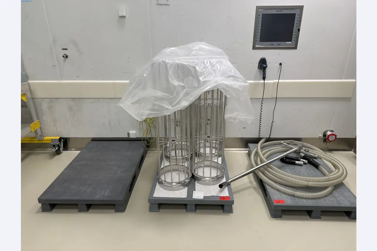 Installations de production et de conditionnement pharmaceutiques / Équipements de laboratoire et d'exploitation-3