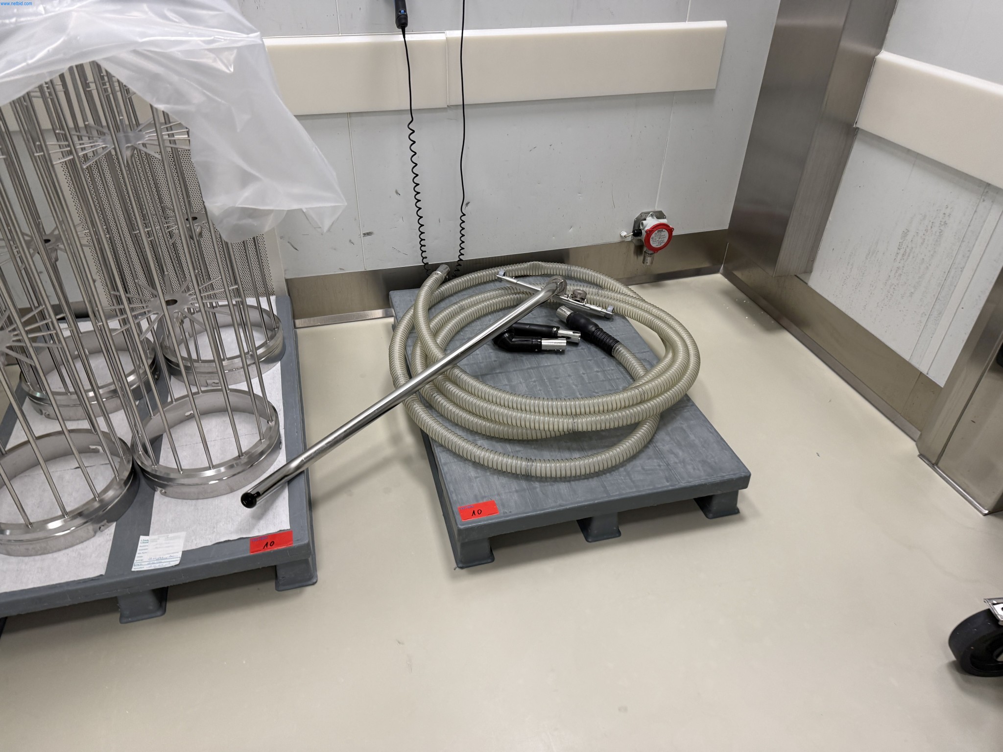 Installations de production et de conditionnement pharmaceutiques / Équipements de laboratoire et d'exploitation-4