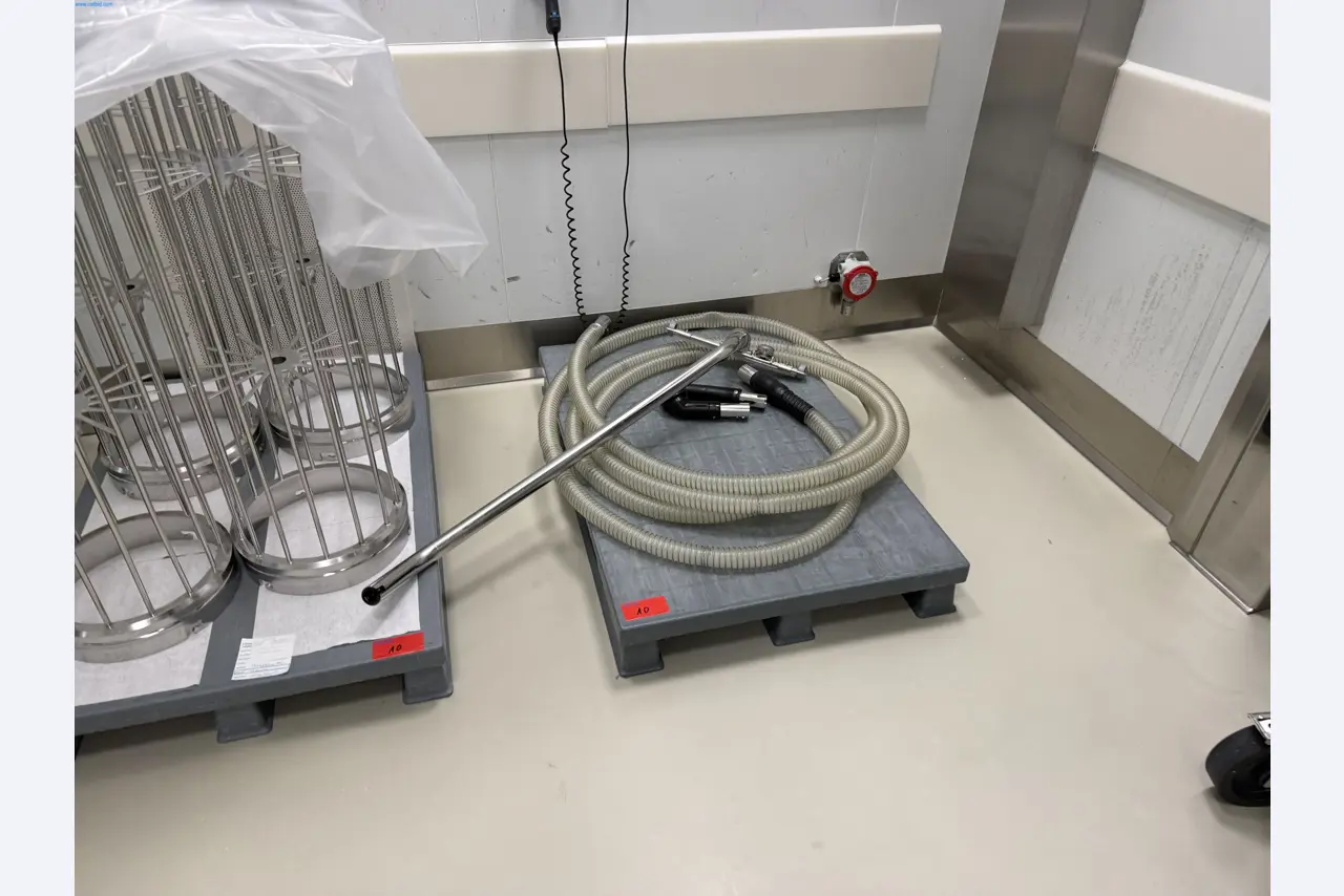 Installations de production et de conditionnement pharmaceutiques / Équipements de laboratoire et d'exploitation-4