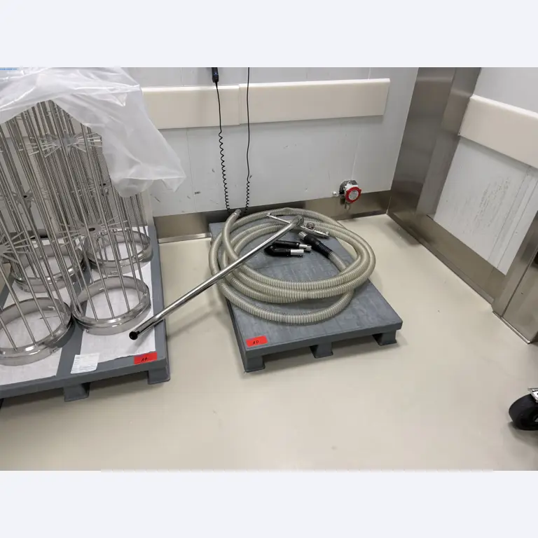 Installations de production et de conditionnement pharmaceutiques / Équipements de laboratoire et d'exploitation-4
