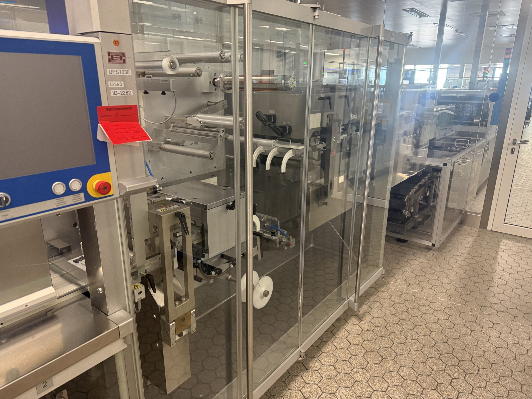 Installations de production et de conditionnement pharmaceutiques / Équipements de laboratoire et d'exploitation-10