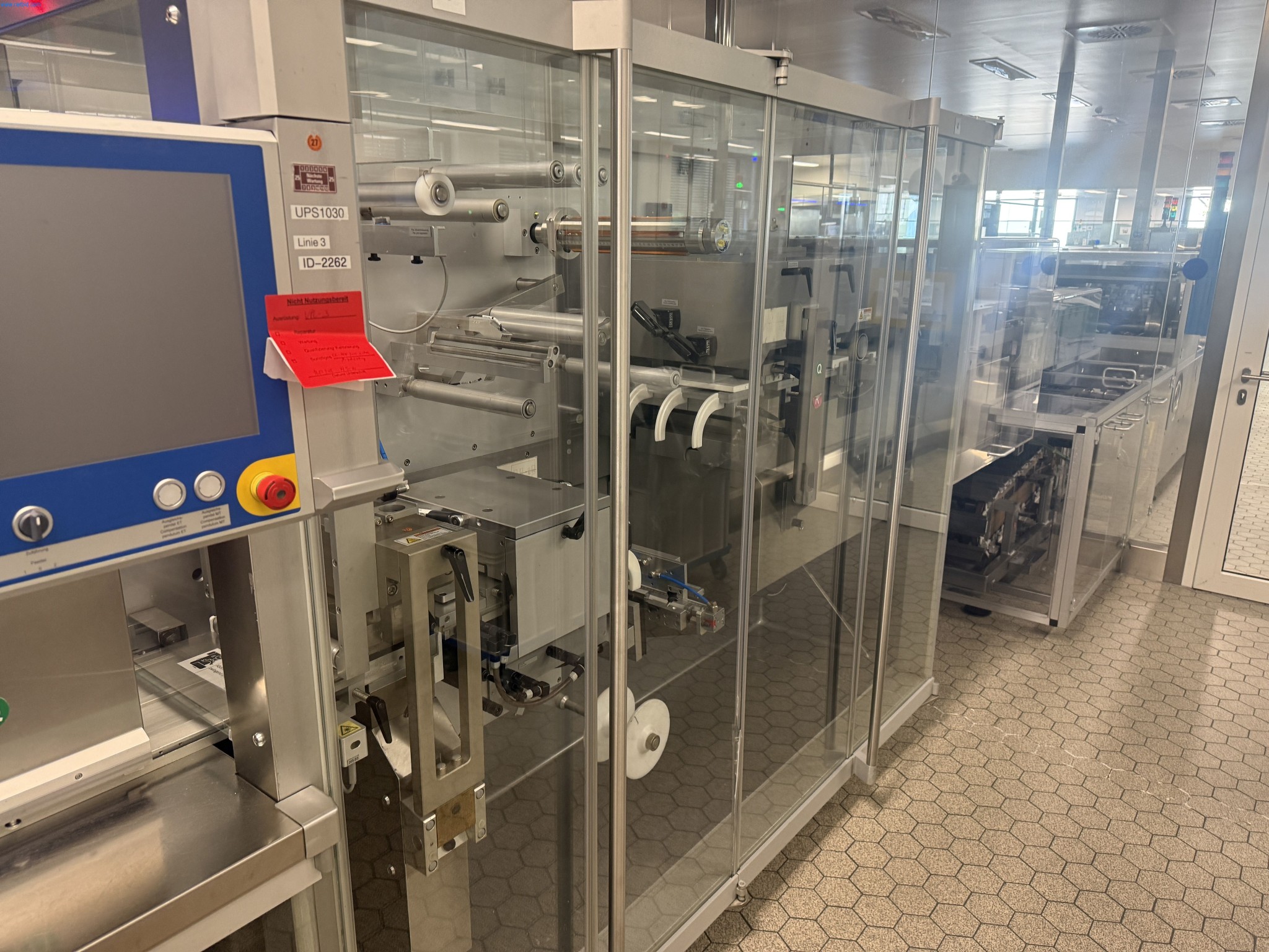 Installations de production et de conditionnement pharmaceutiques / Équipements de laboratoire et d'exploitation-11