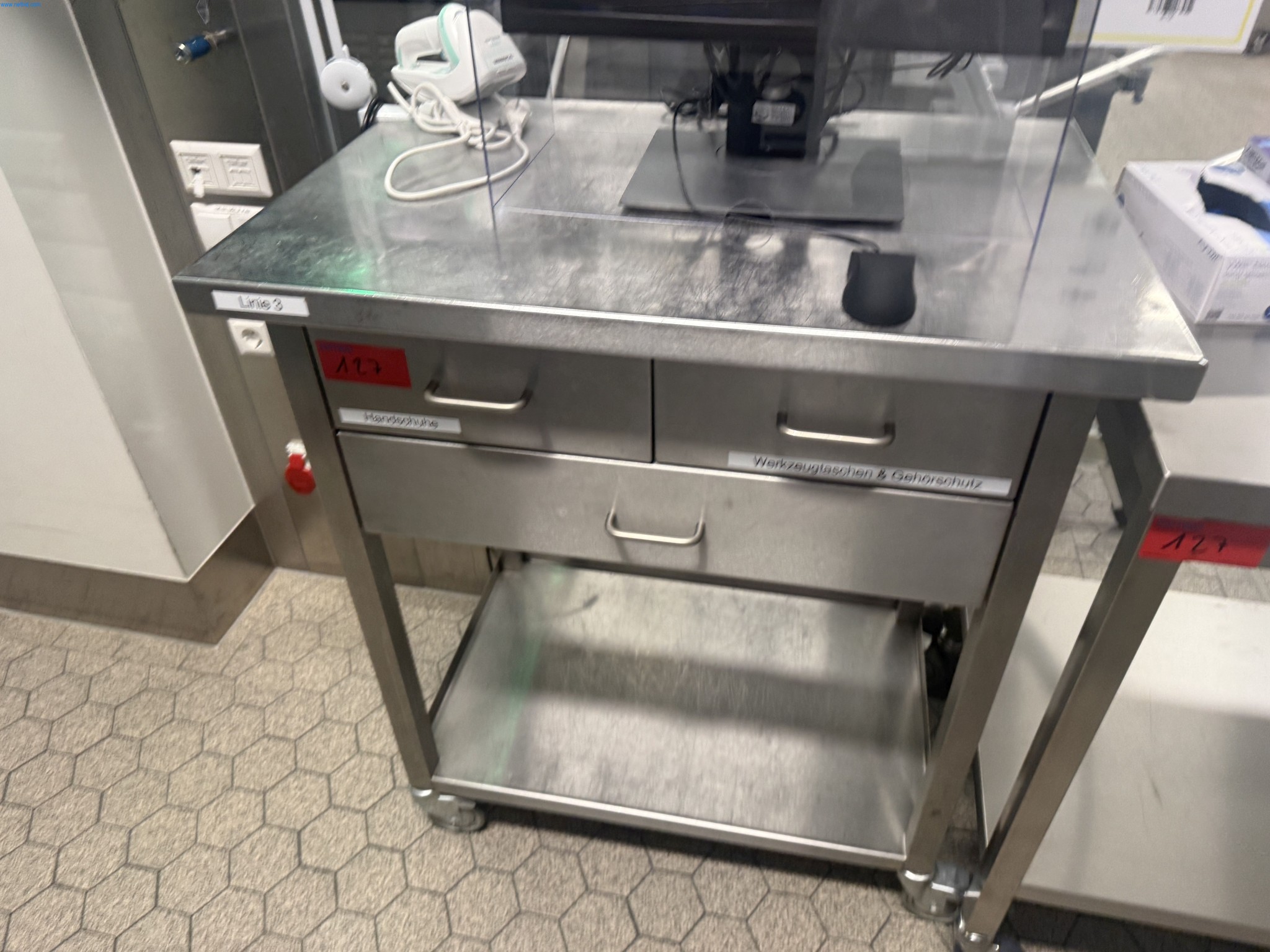 Installations de production et de conditionnement pharmaceutiques / Équipements de laboratoire et d'exploitation-2