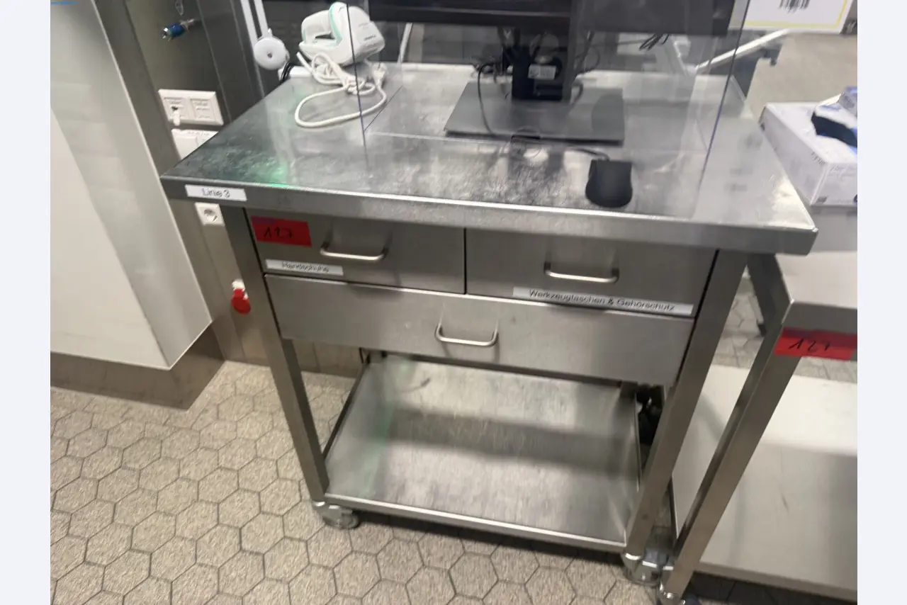 Installations de production et de conditionnement pharmaceutiques / Équipements de laboratoire et d'exploitation-2