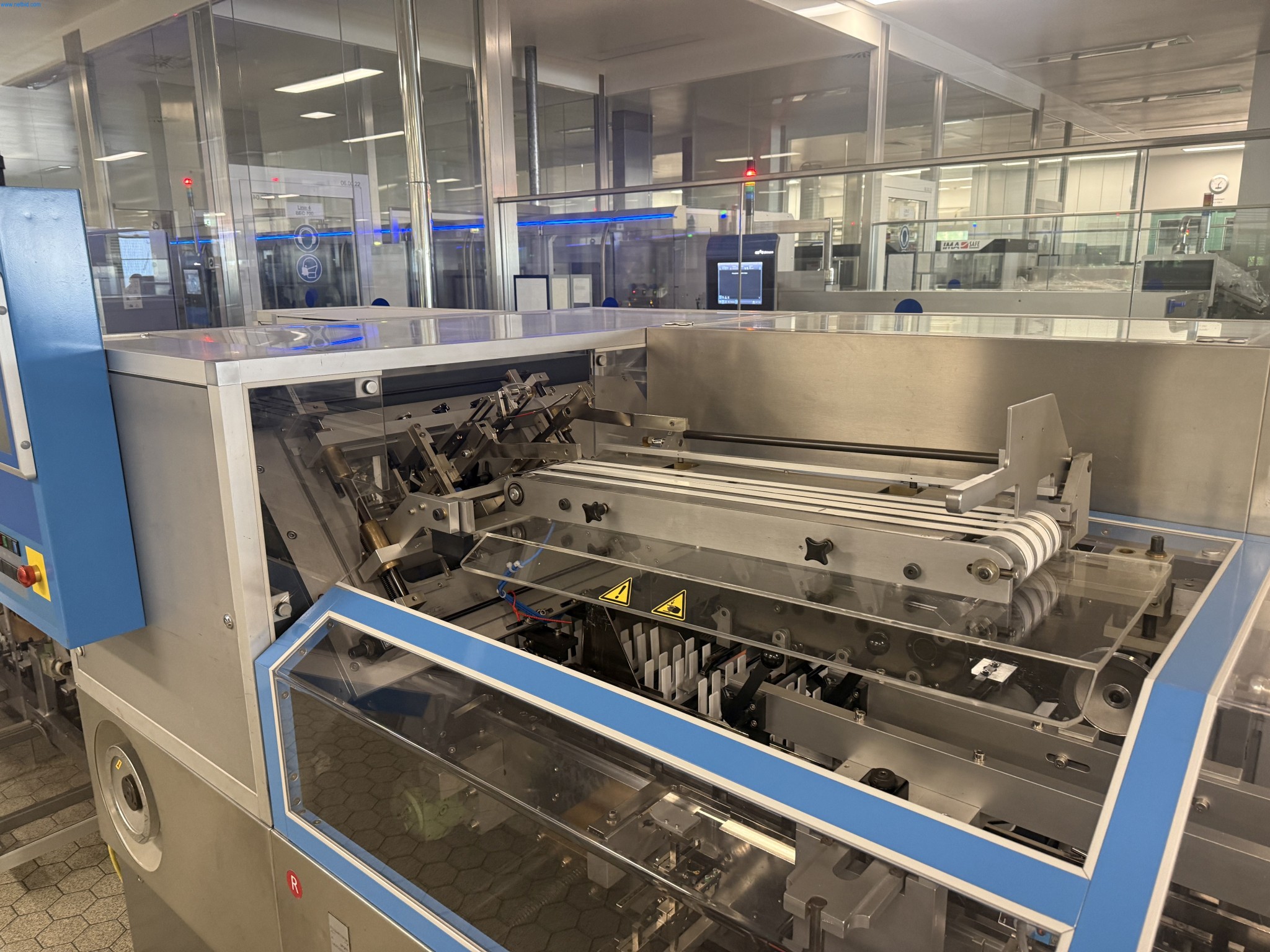 Installations de production et de conditionnement pharmaceutiques / Équipements de laboratoire et d'exploitation-25