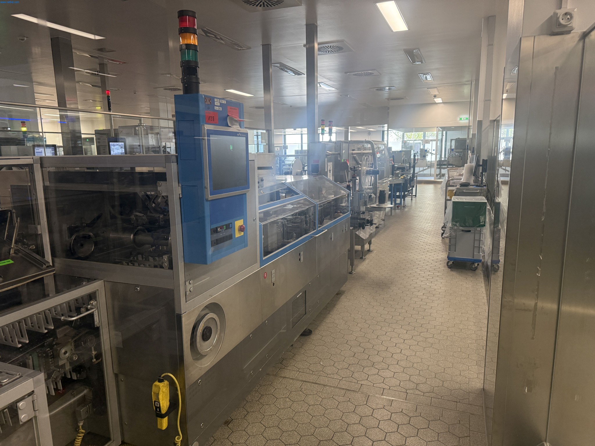 Installations de production et de conditionnement pharmaceutiques / Équipements de laboratoire et d'exploitation-6