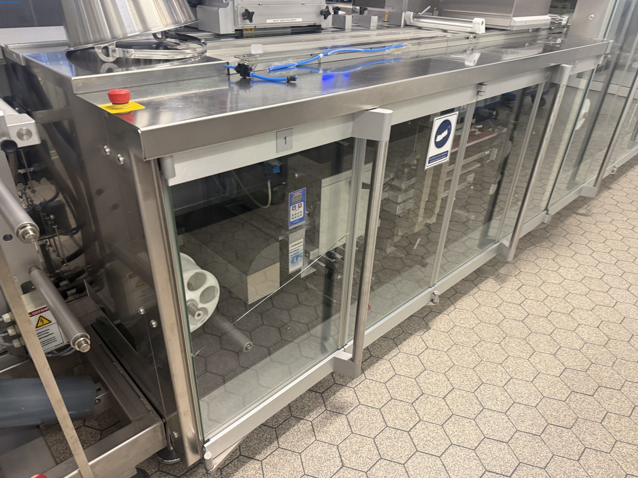 Installations de production et de conditionnement pharmaceutiques / Équipements de laboratoire et d'exploitation-9