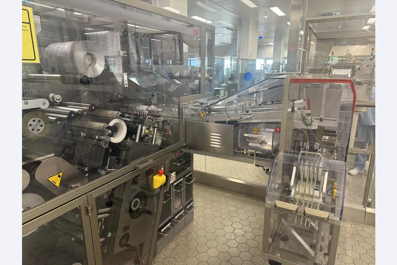 Installations de production et de conditionnement pharmaceutiques / Équipements de laboratoire et d'exploitation-11