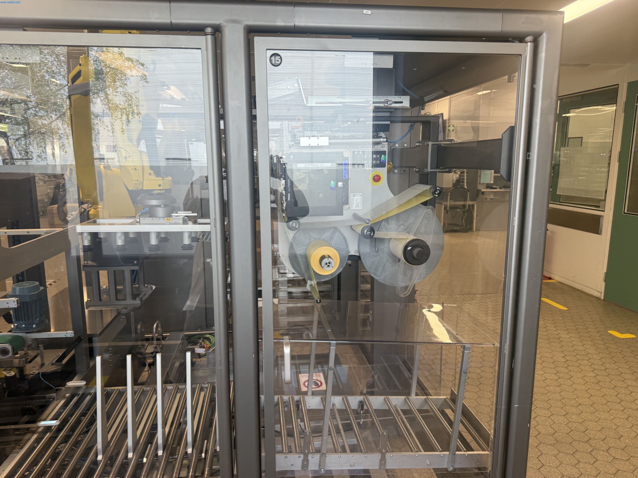 Installations de production et de conditionnement pharmaceutiques / Équipements de laboratoire et d'exploitation-16