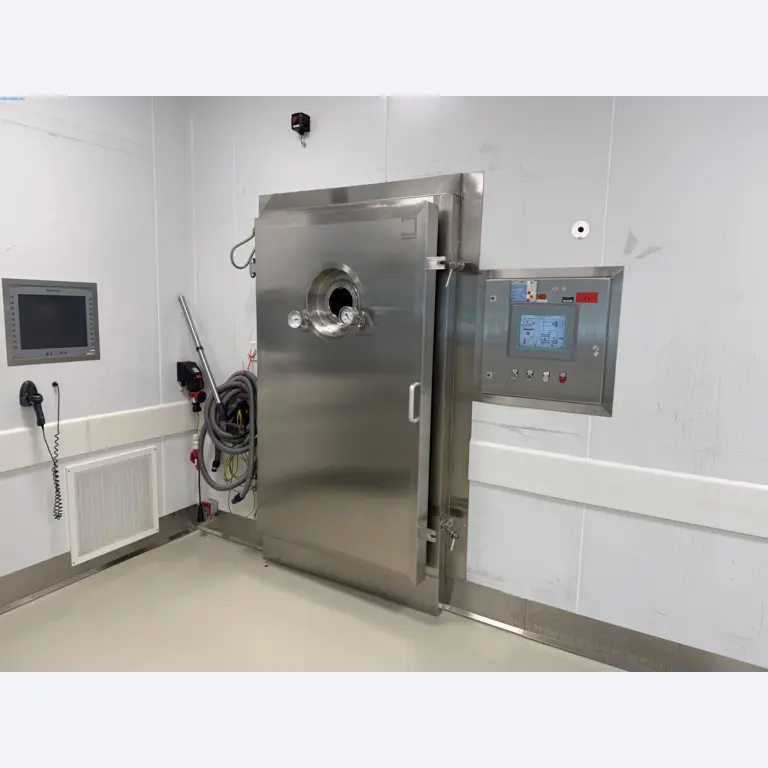Installations de production et de conditionnement pharmaceutiques / Équipements de laboratoire et d'exploitation-1