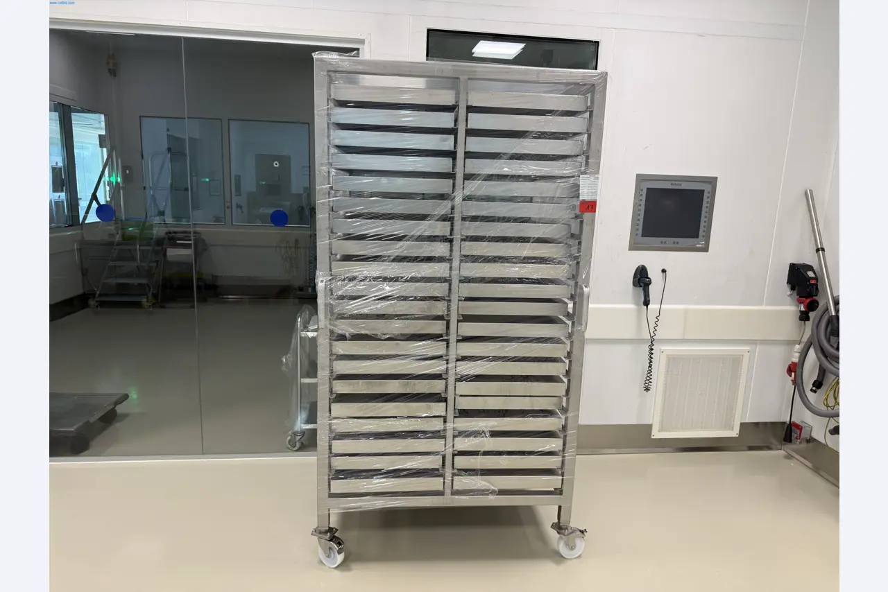 Installations de production et de conditionnement pharmaceutiques / Équipements de laboratoire et d'exploitation-2