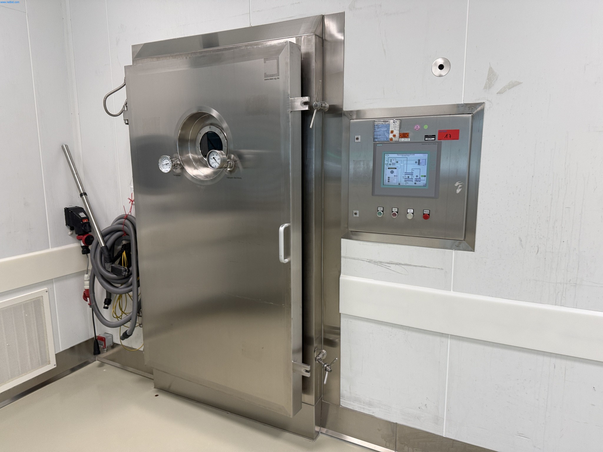 Installations de production et de conditionnement pharmaceutiques / Équipements de laboratoire et d'exploitation-7