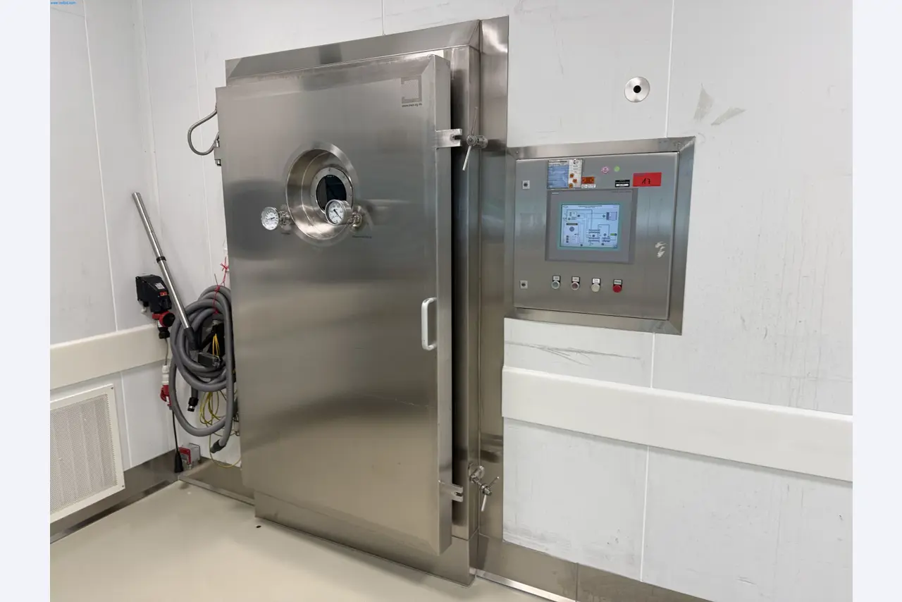 Installations de production et de conditionnement pharmaceutiques / Équipements de laboratoire et d'exploitation-7