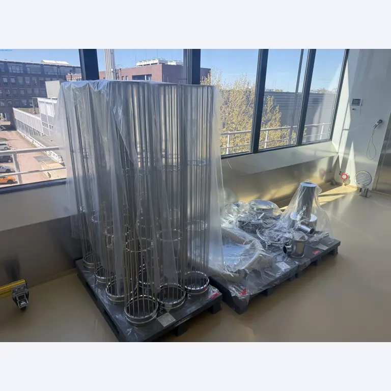 Installations de production et de conditionnement pharmaceutiques / Équipements de laboratoire et d'exploitation-3