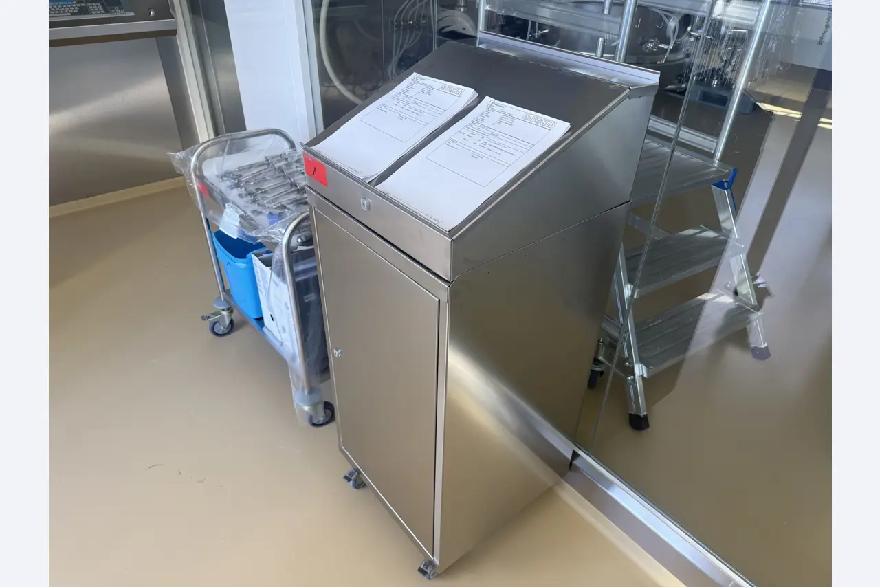 Installations de production et de conditionnement pharmaceutiques / Équipements de laboratoire et d'exploitation-4